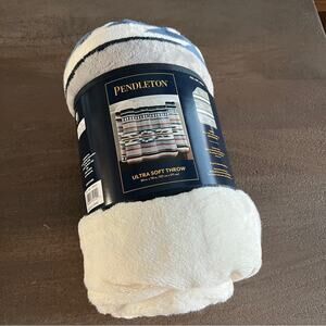 Pendleton Throw 50"x70" Jacquard